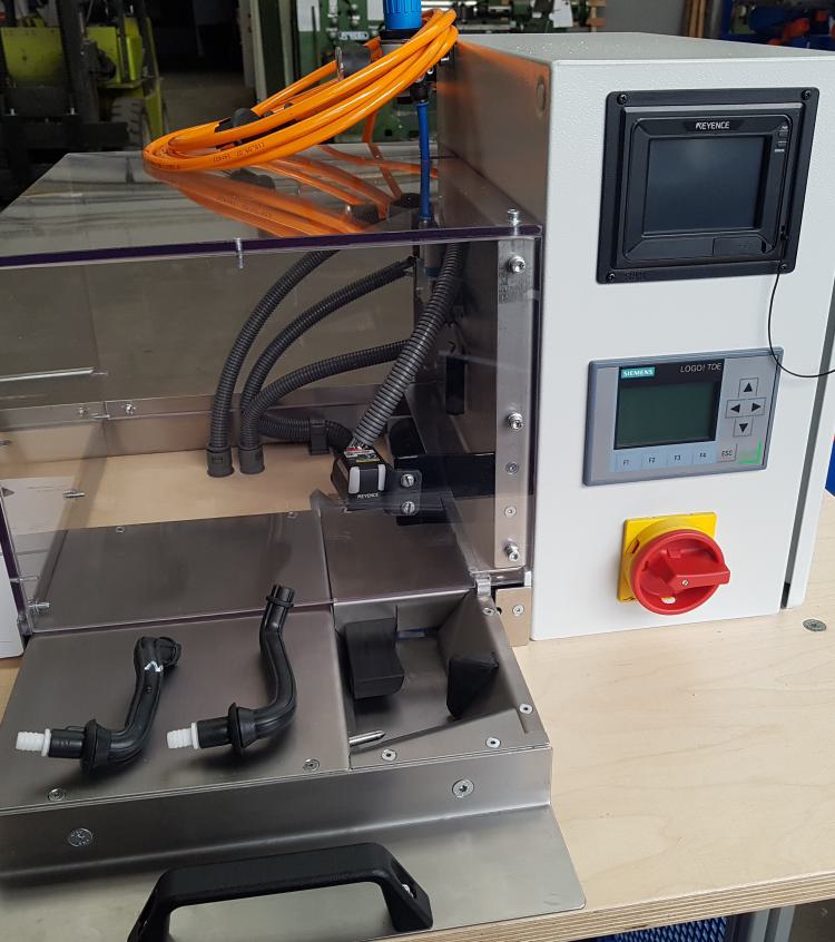 Einsetzvorrichtung Automotiv